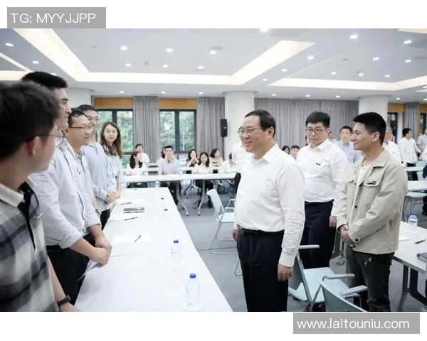 上海攀岩队状态分析与未来发展展望的深入探讨 上海攀岩队状态分析与未来发展展望的深入探讨