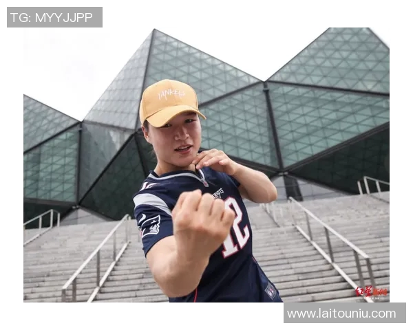 张伟专访：从新手到职业选手的英雄联盟成长之路回顾