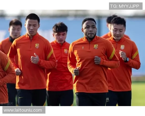 武汉足球队的节奏分析与战术探讨如何提升球队整体表现