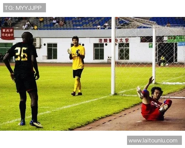 新疆队与重庆力帆的激烈对抗赛精彩回顾与分析