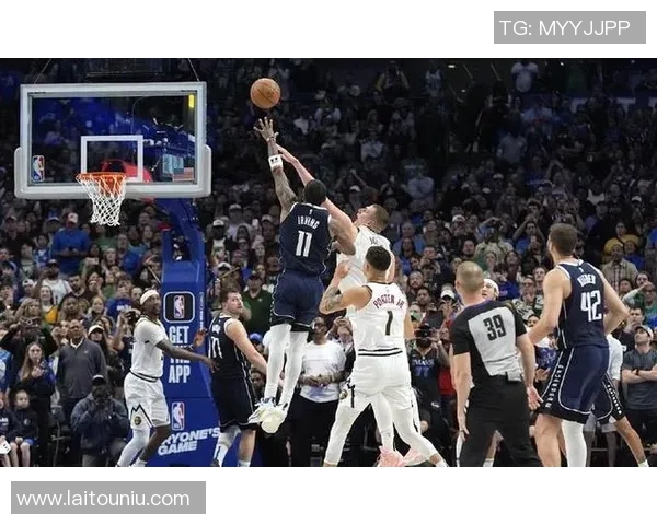 欧文在斋月绝杀时刻赛后分享信仰力量的背后故事与感悟