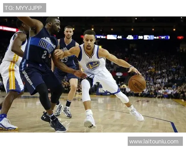 精彩对决视频直播勇士队挑战小牛队全场精彩瞬间不容错过 精彩对决视频直播勇士队挑战小牛队全场精彩瞬间不容错过